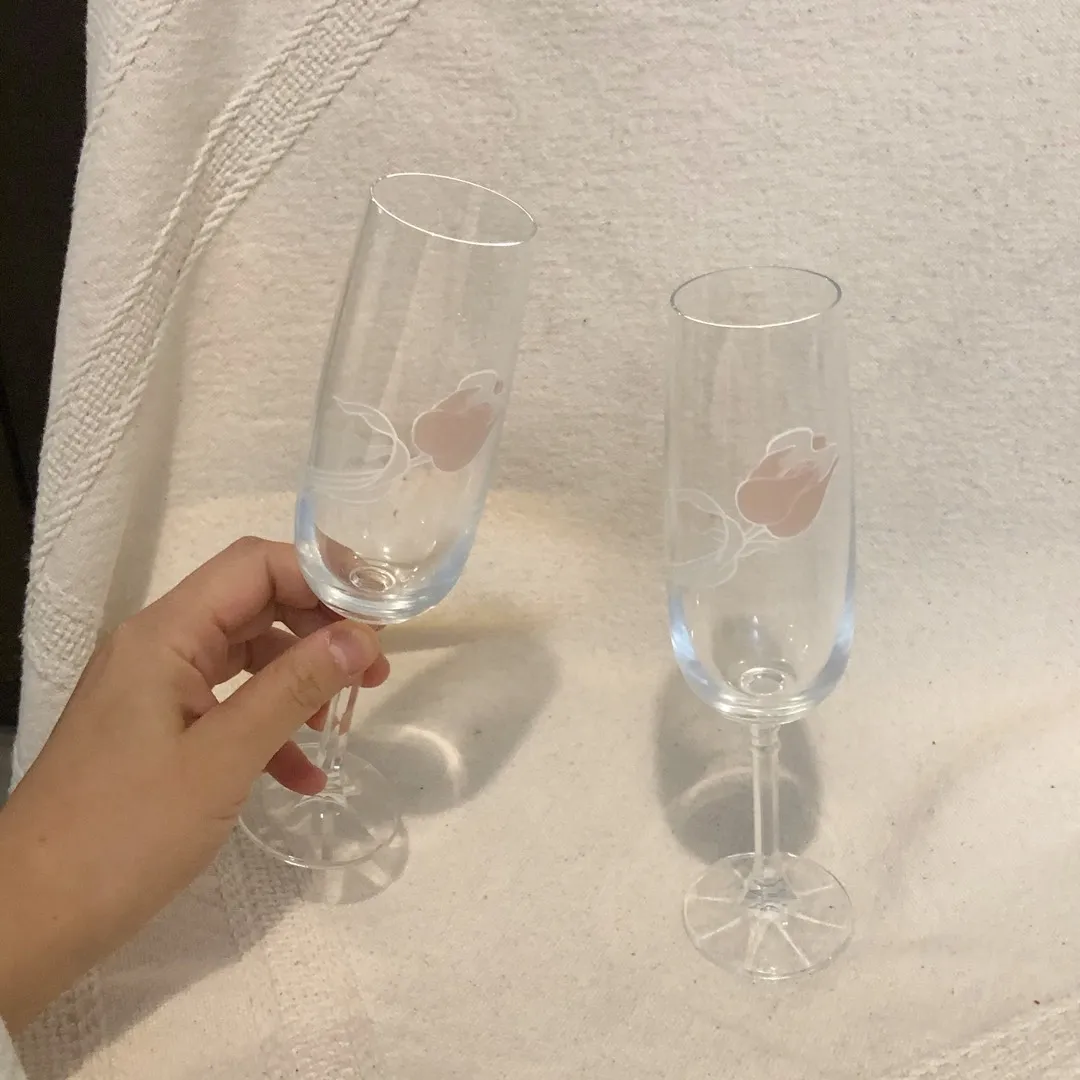 Rose Wine Glasses photo 3