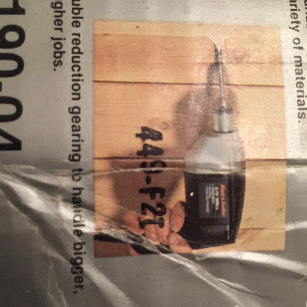 Free Electronic Drill - missing chuck key photo 6