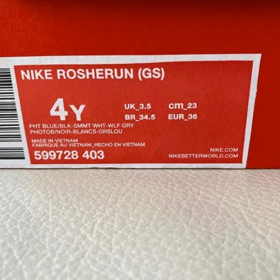 🎁 Nike Rosherun. 4Y (women’s 6) photo 5