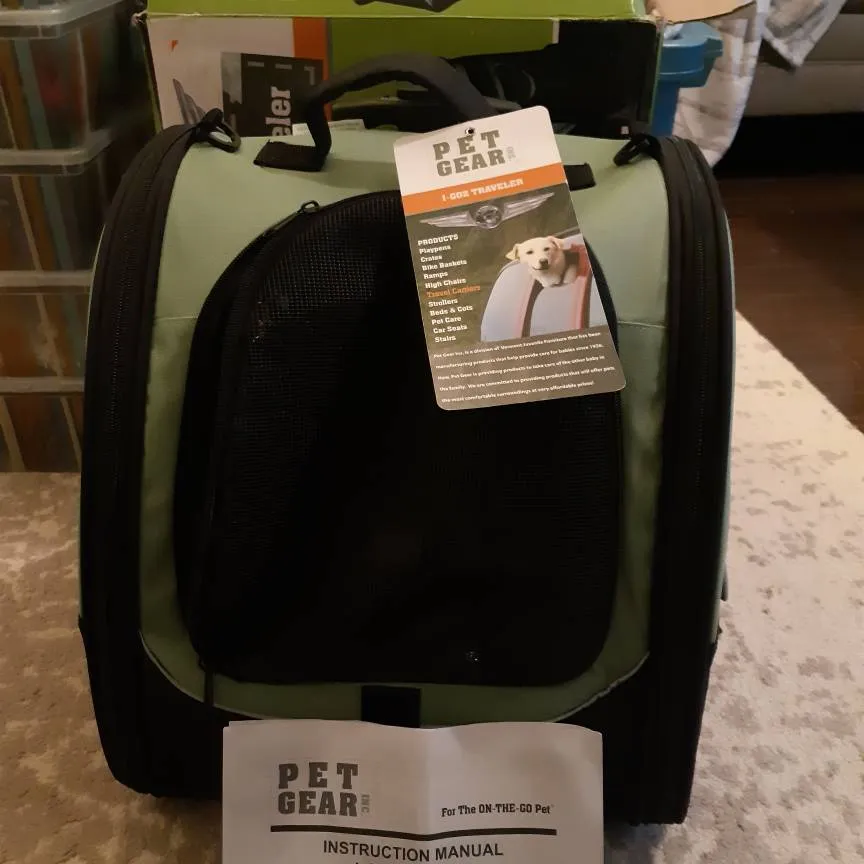 BNIP Dog Backpack With Wheels photo 1