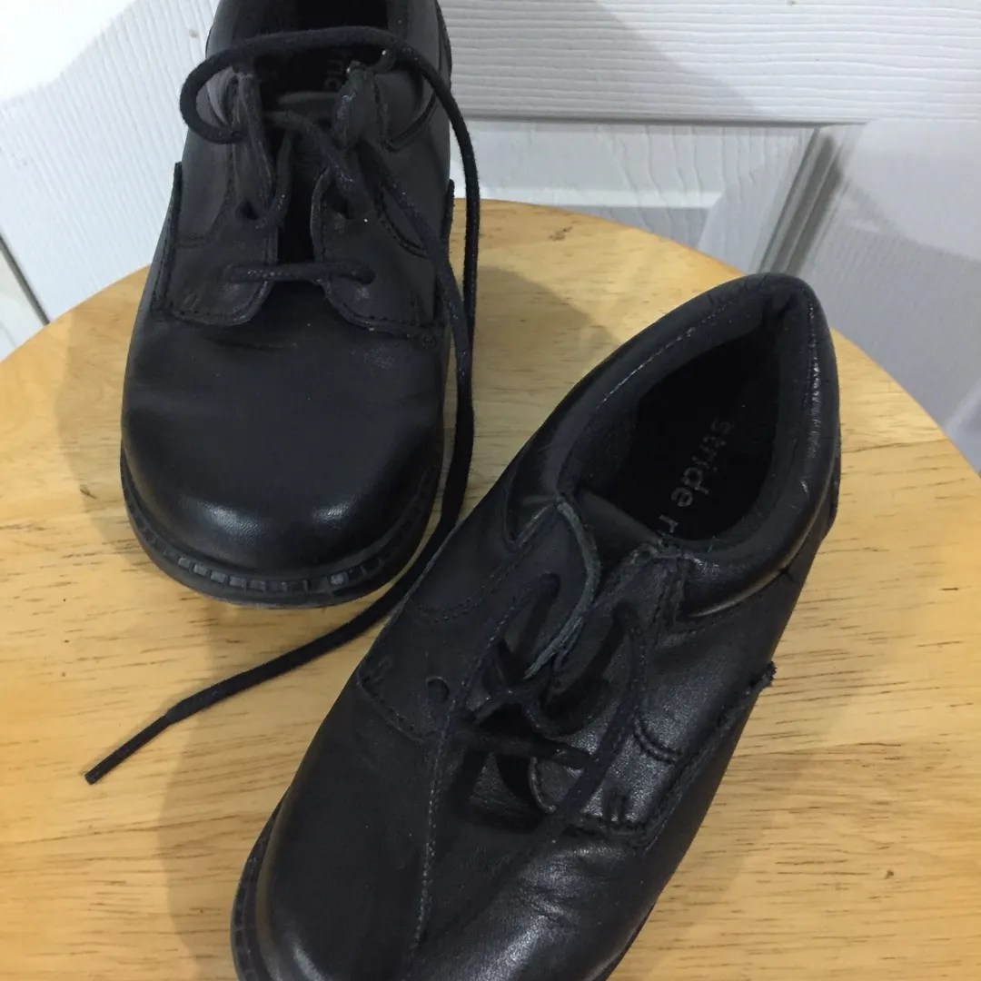 Black Shoes For Boys, Leather Upper STRISE RITE photo 1