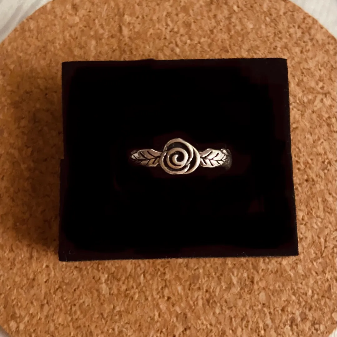 Silver Rose Ring photo 1