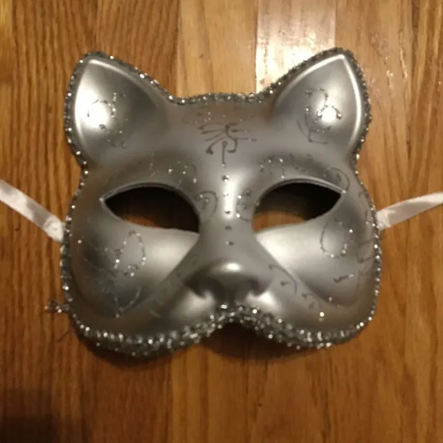 Cat Mask photo 1