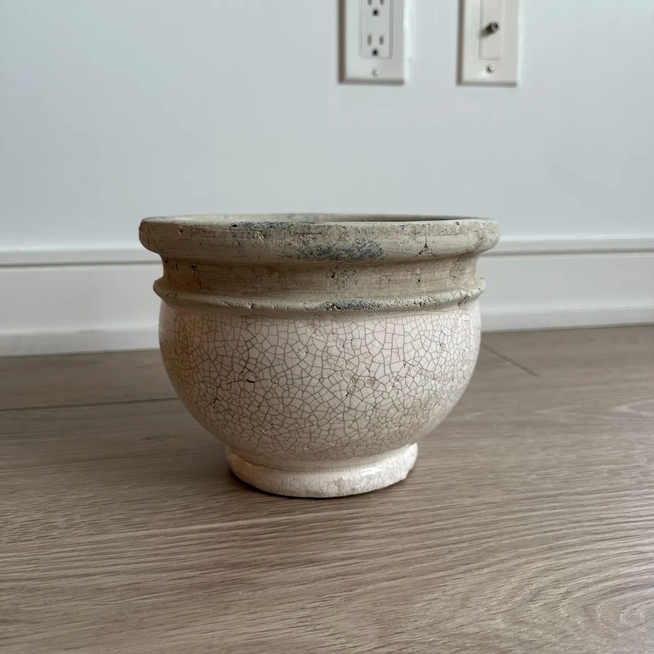 White Decorative Pot photo 1