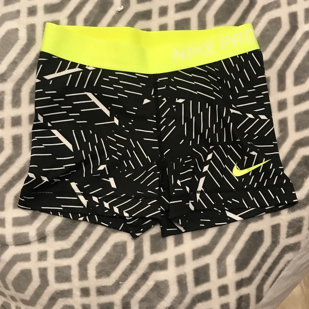 Nike Pro Shorts photo 3