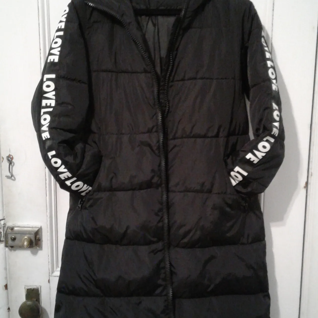 Black puffer coat, sz L photo 1