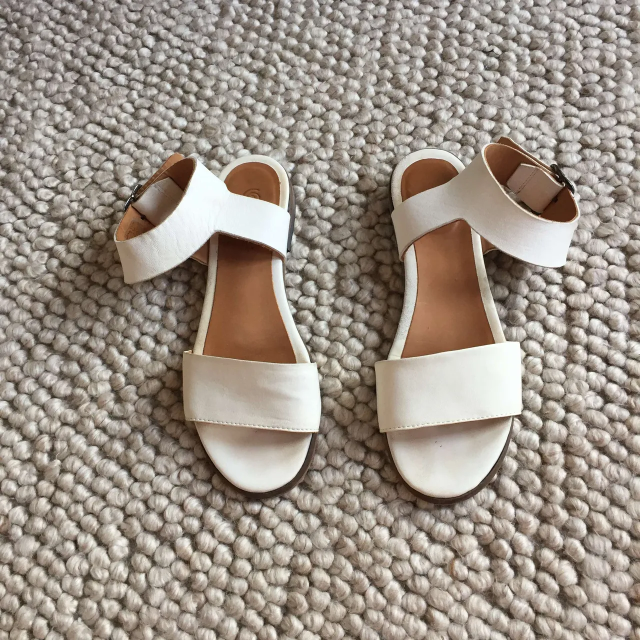 White Gidigio Sandals 38.5 photo 1