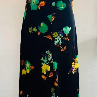 1970s meets great Gatsby black vibrant floral print poly maxi... photo 5