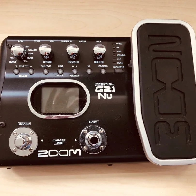 Zoom G2.1 Nu Guitar Effects and USB Recording Interface Pedal photo 1