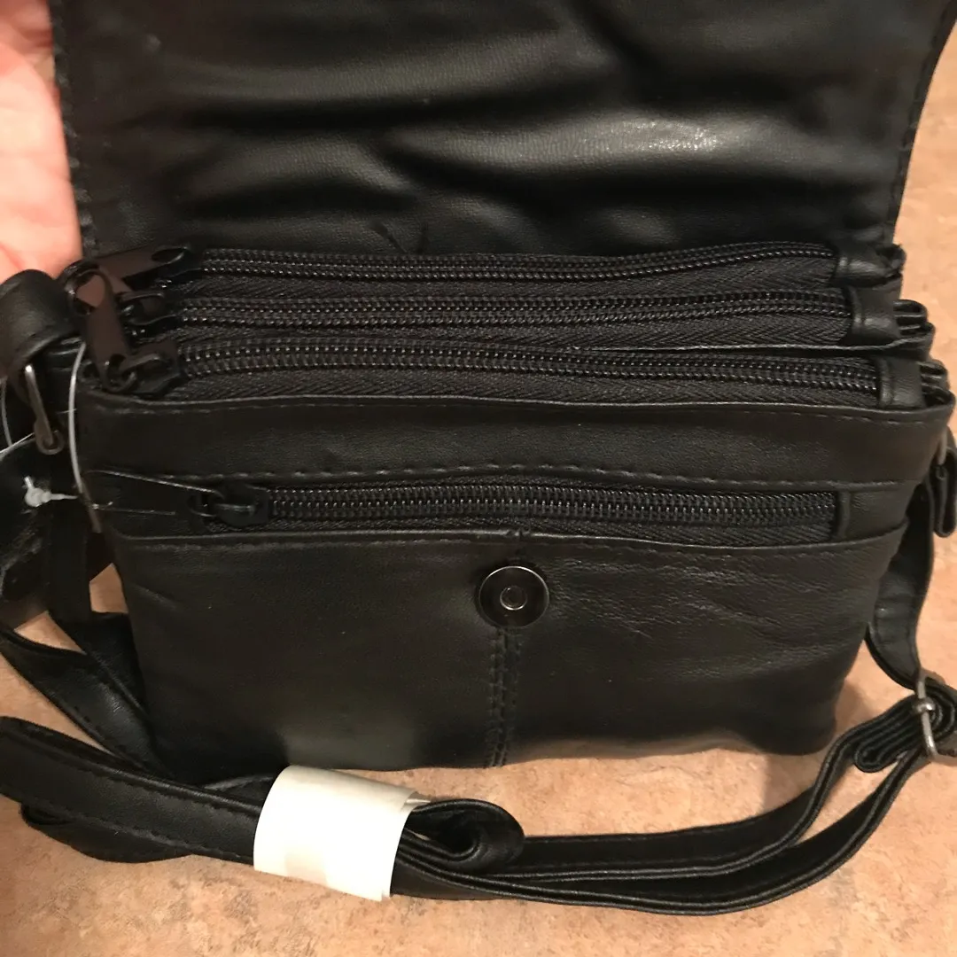 Smallish Black Leather Crossbody Bag Bnwt photo 4