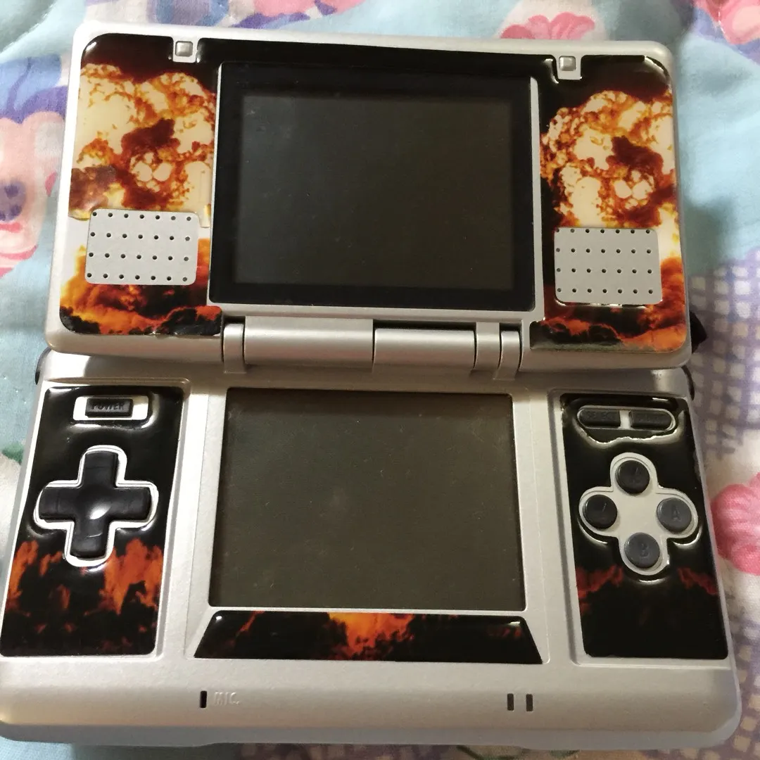 Nintendo DS photo 1