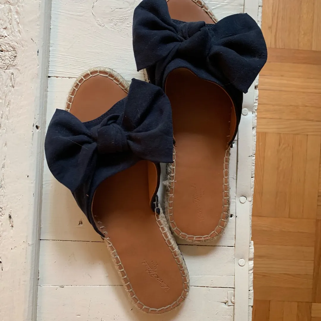 Navy Bow Sandals photo 1