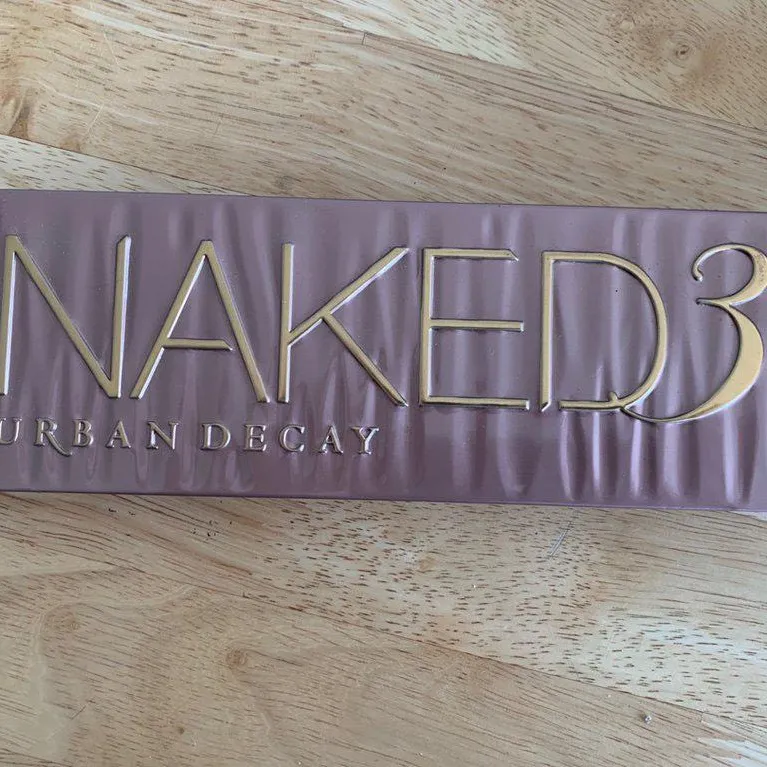 Urban Decay Naked3 Palette photo 1