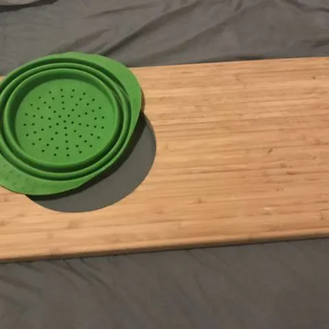 Cutting Board With Strainer photo 1