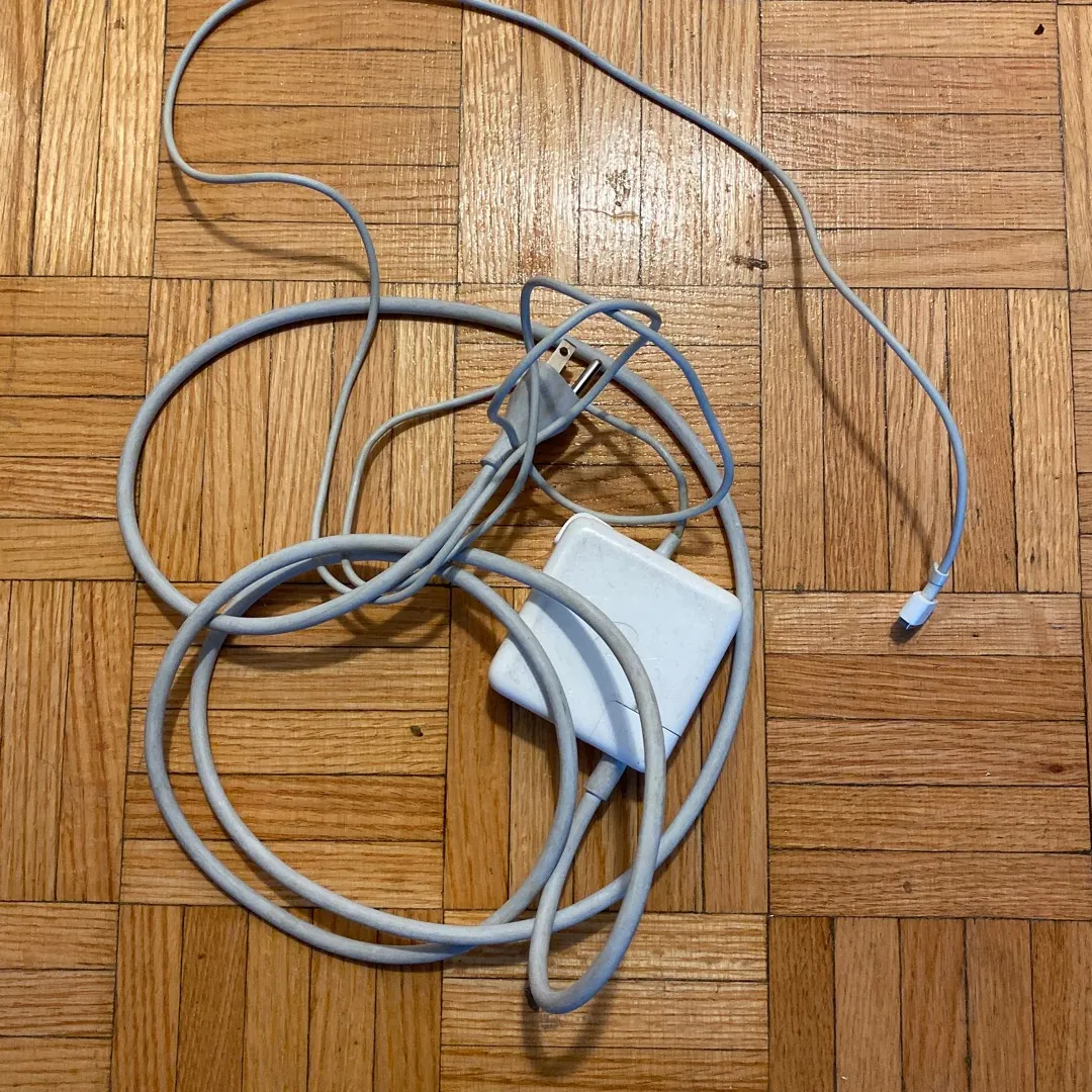 Apple Computer Charger photo 4