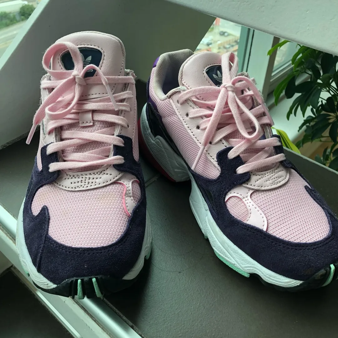 Adidas Falcon Shoes Pink - Size 5 photo 1