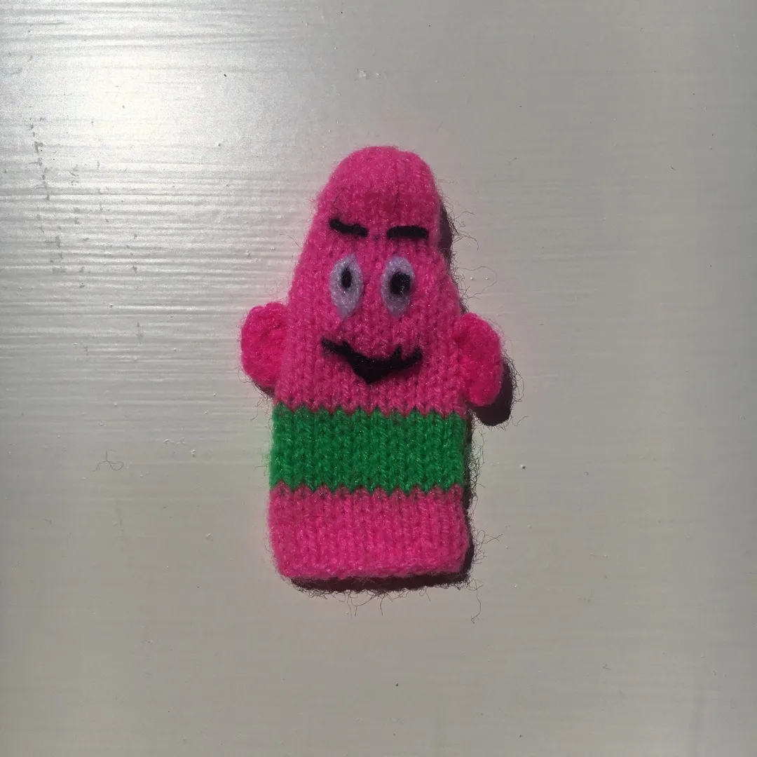 Patrick Star Finger Puppet (Free with Trade) photo 1