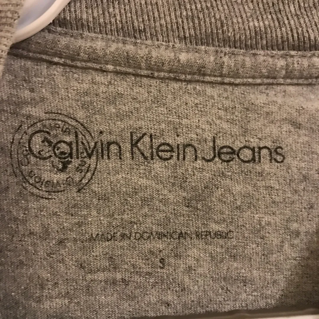 Calvin Klein T Shirt photo 3