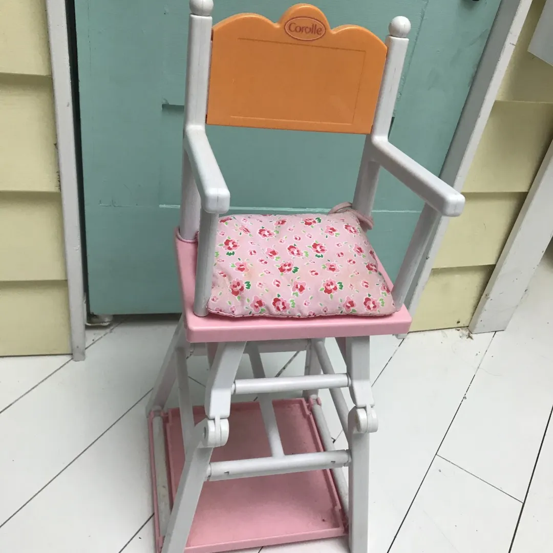 FREE highchair For Your Baby’s Baby 👶🏻👶🏻😁💕 photo 1