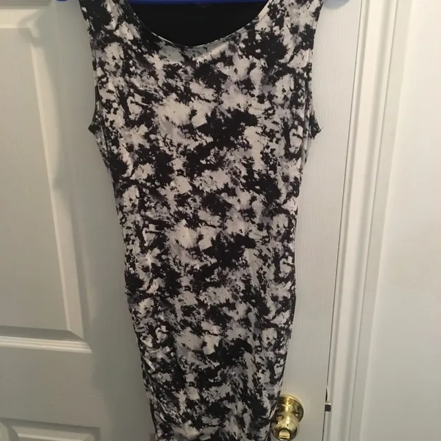Dress Size M photo 1