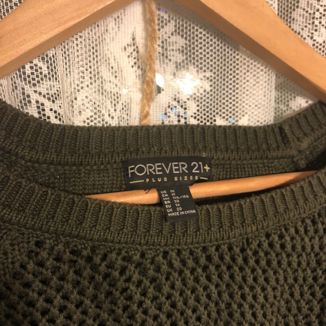Forever 21 Plus Size Green Sweater photo 4