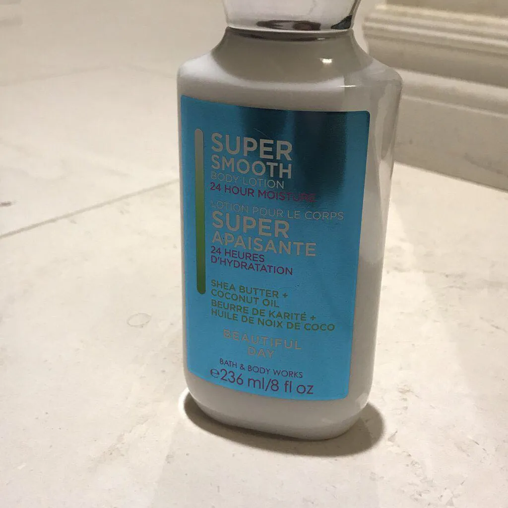 Super Smooth Body Lotion (Bath And Body Works) photo 1