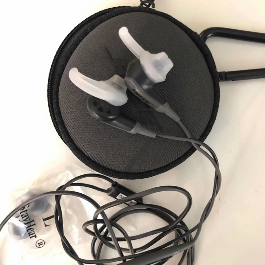 Bose SoundSport In-Ear Headphones photo 1
