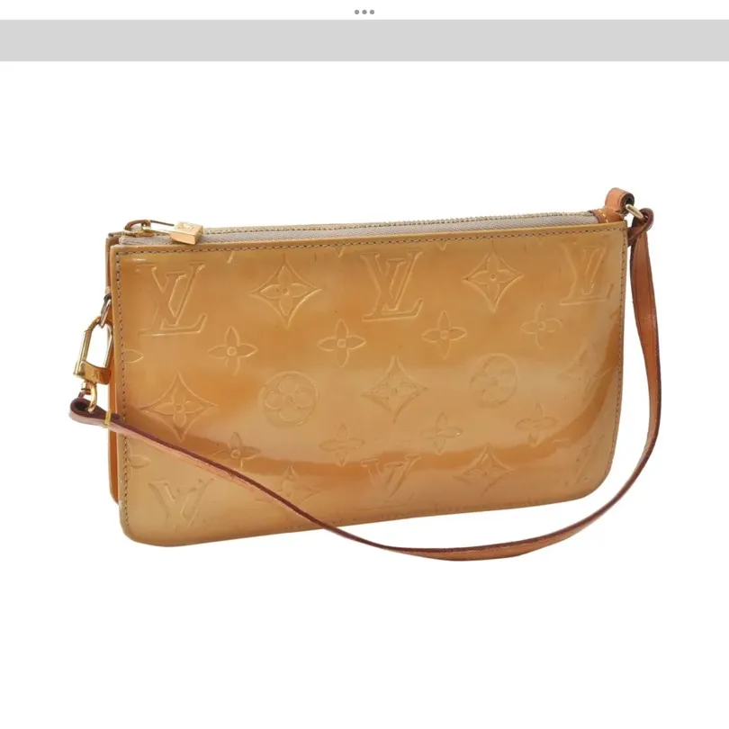 Louis Vuitton Patent Leather Handbag photo 5