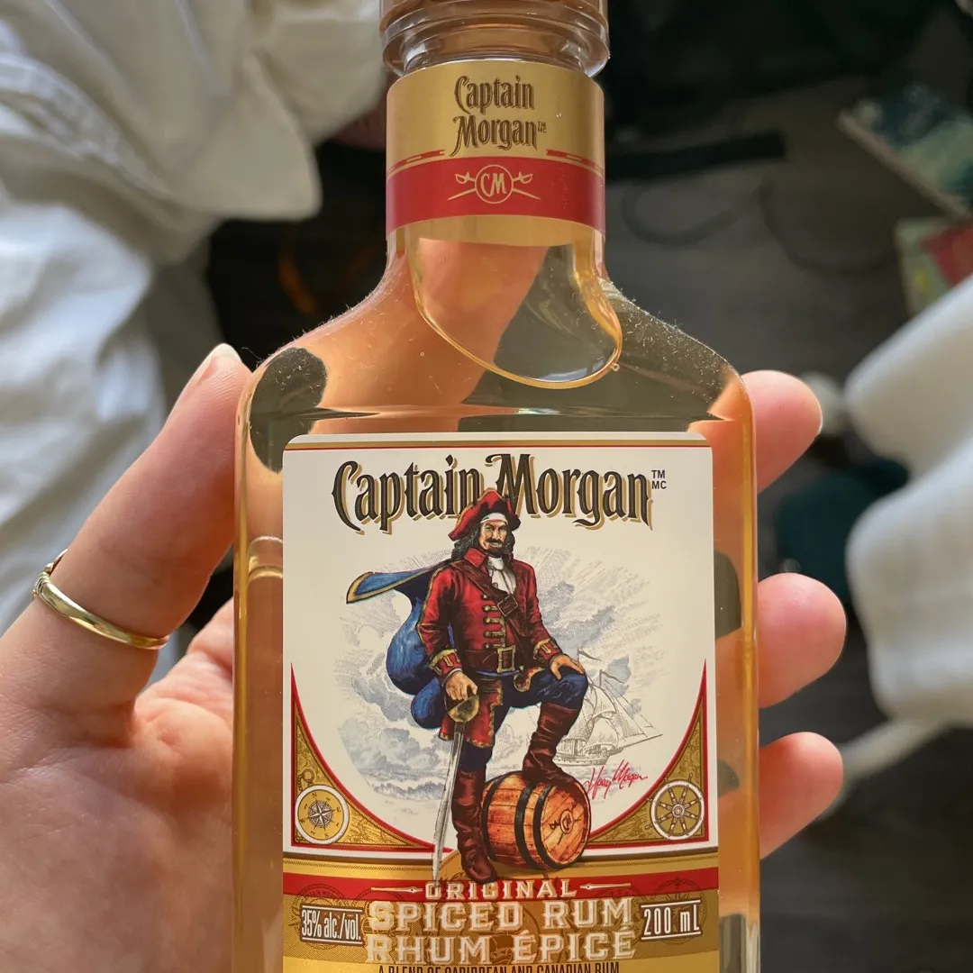 Unopened Captain Morgan photo 1