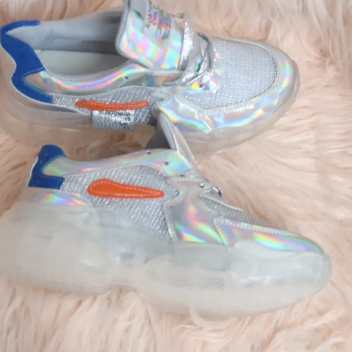 Holographic Runners photo 5