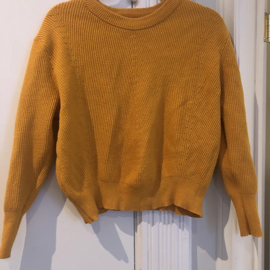 Yellow Sweater photo 1