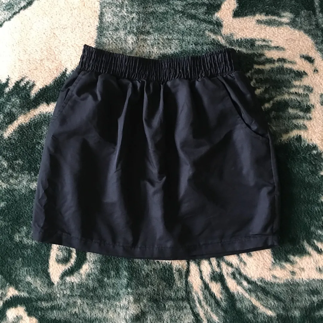 American Apparel sporty, black skirt photo 1