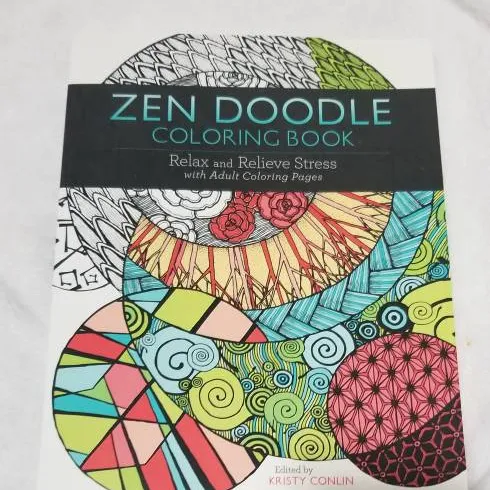 Zen Doodle Colouring Book photo 1