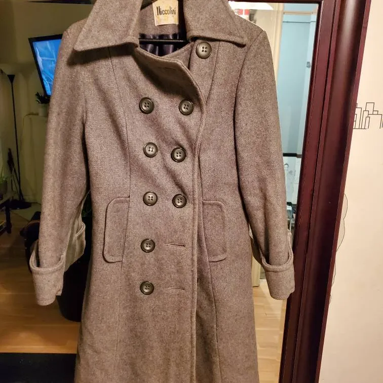 Women's Heavy Wool Italian Made Winter coat (size M) photo 1