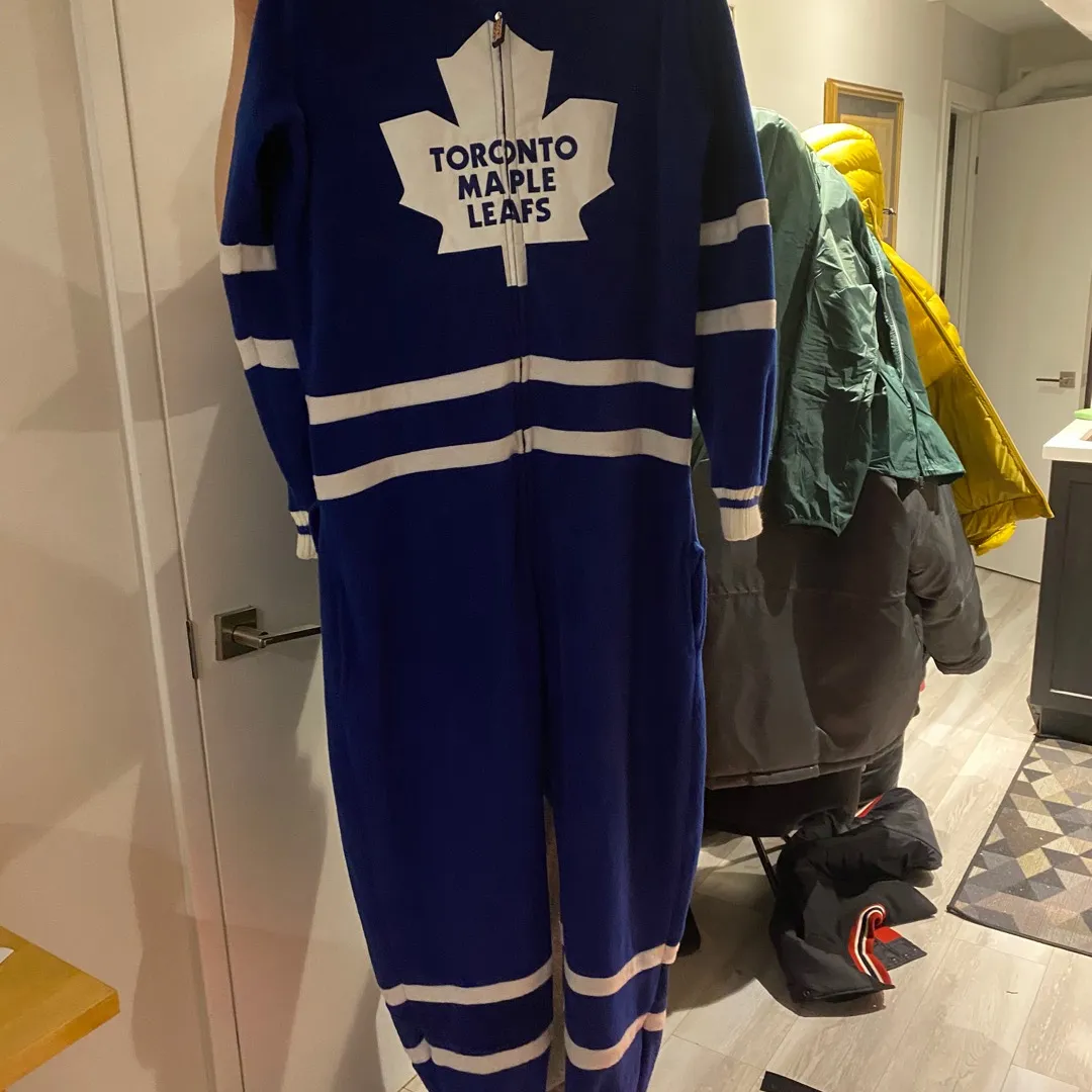 Toronto Maple Leafs onesie photo 1