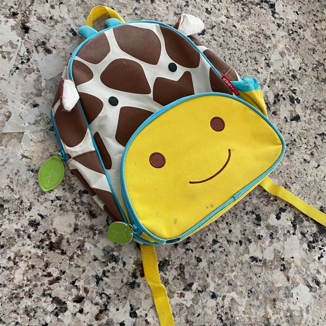 Skip Hop Giraffe Toddler Backpack photo 4