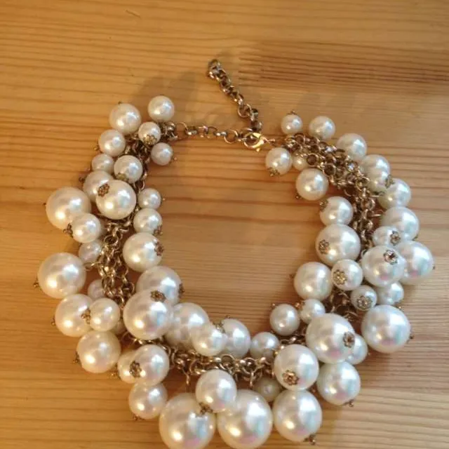 Chunky Pearl Necklace photo 1