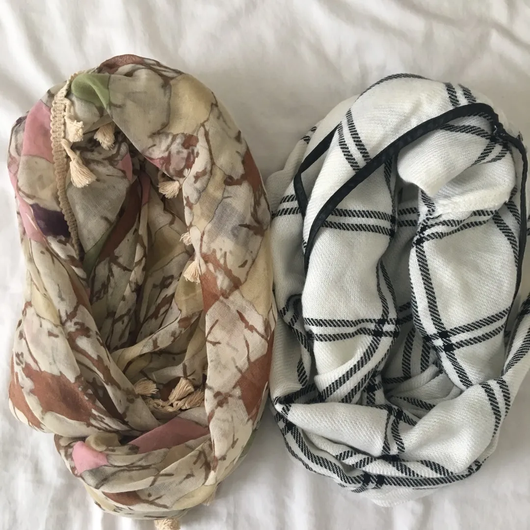 Two Circle Scarves photo 1