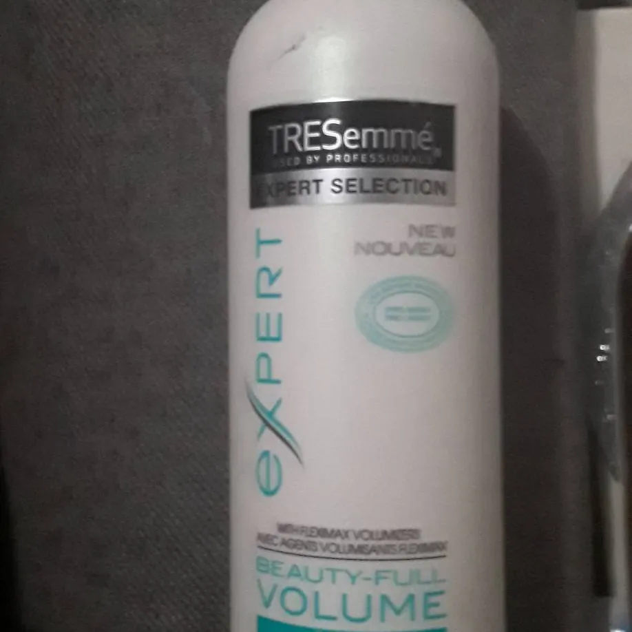 Brand New, Never Used, TRESemmé Expert Pre-wash Conditioner photo 1