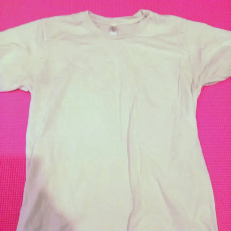 White T-shirt, Size Medium photo 1