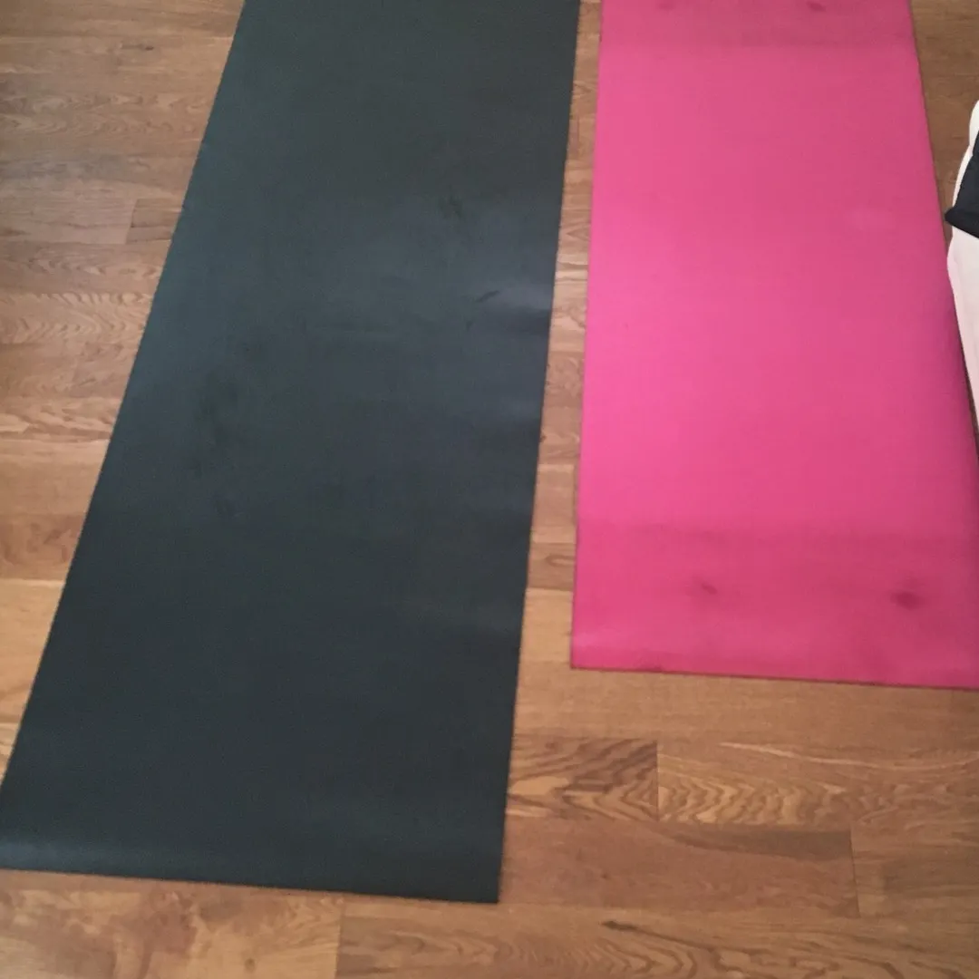 XL lululemon Yoga Mat photo 3
