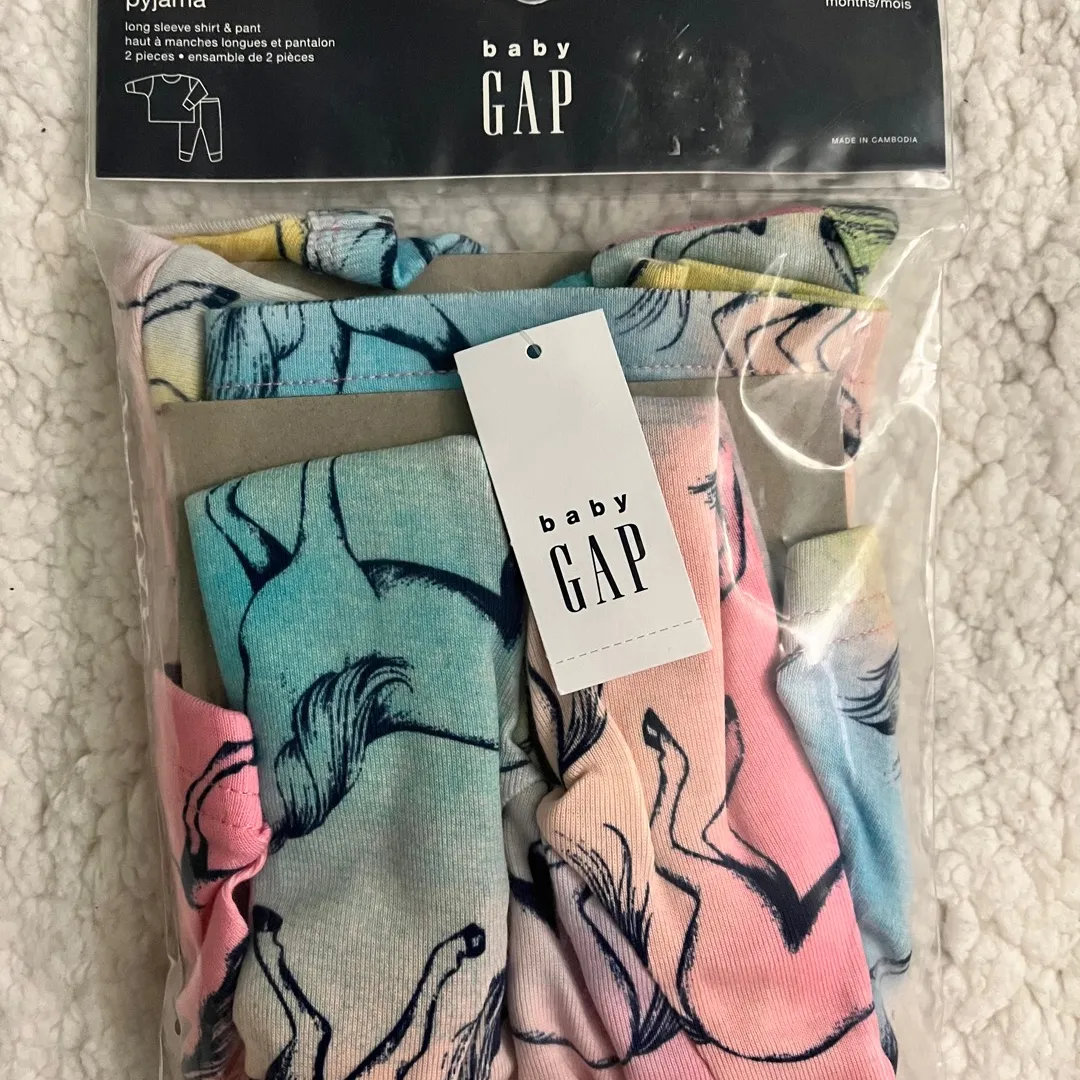 Baby Gap 6-12M Tie-Dye Horse Pyjama Set BNWT photo 1