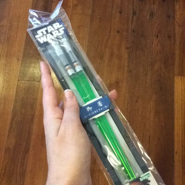 Star Wars Lightsaber Chopsticks photo 1