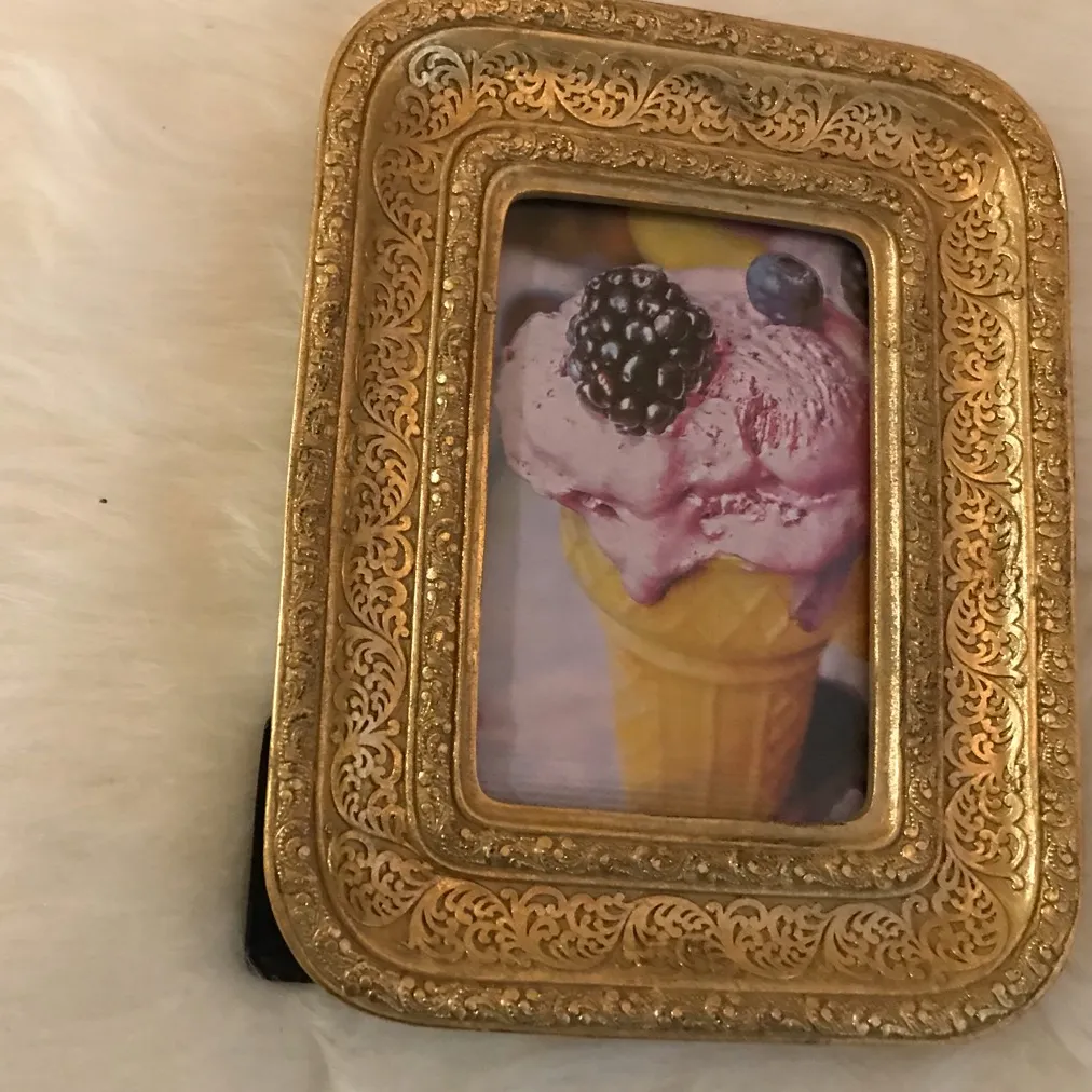 Gold Picture Frame photo 1