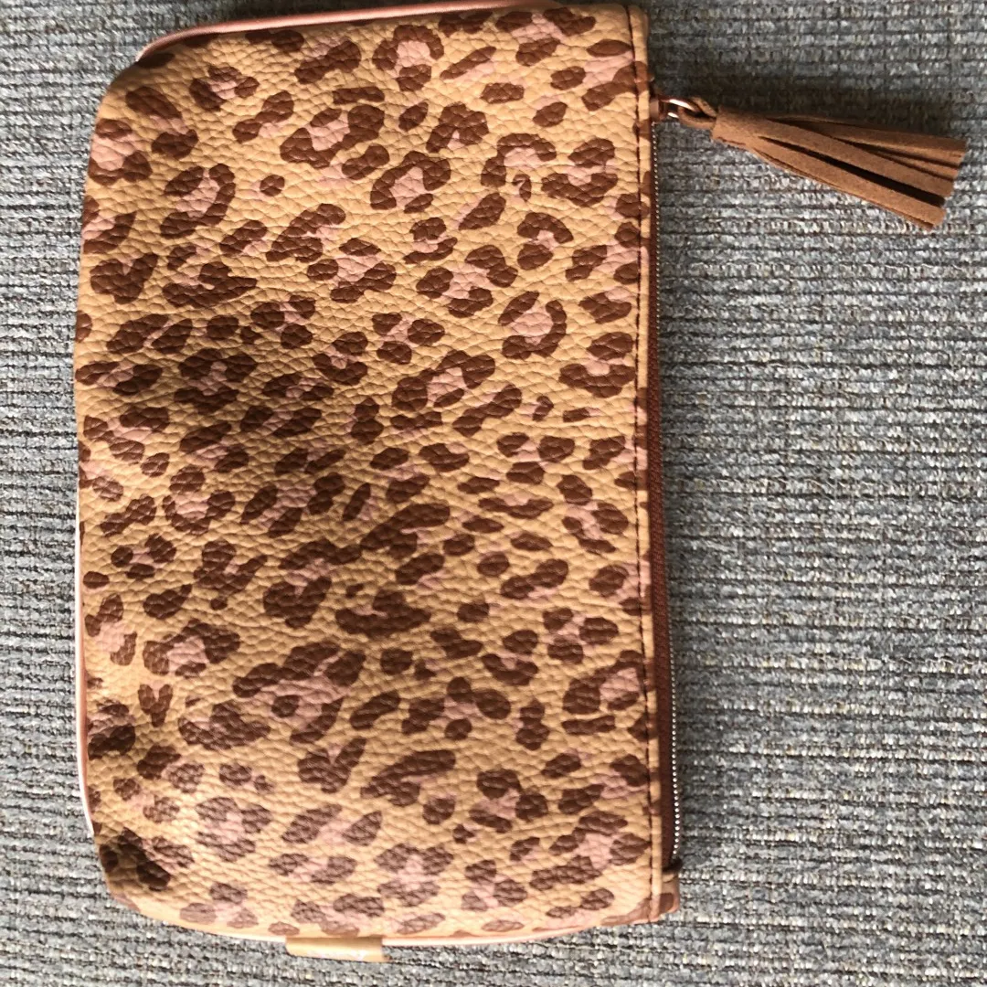 New Animal Print MakeUp Bag 🐆🦒 photo 5