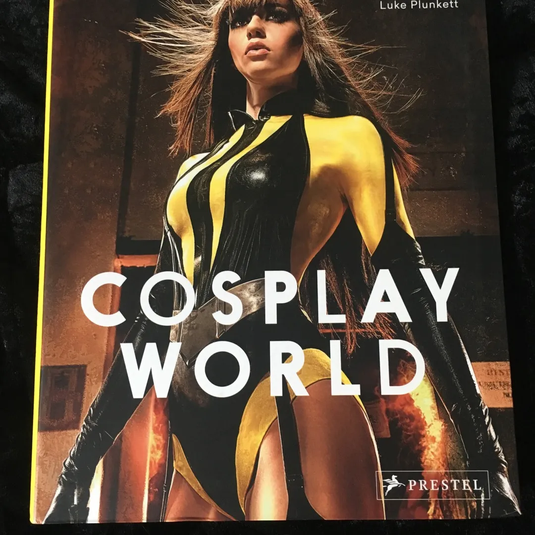 Cosplay World Book photo 1