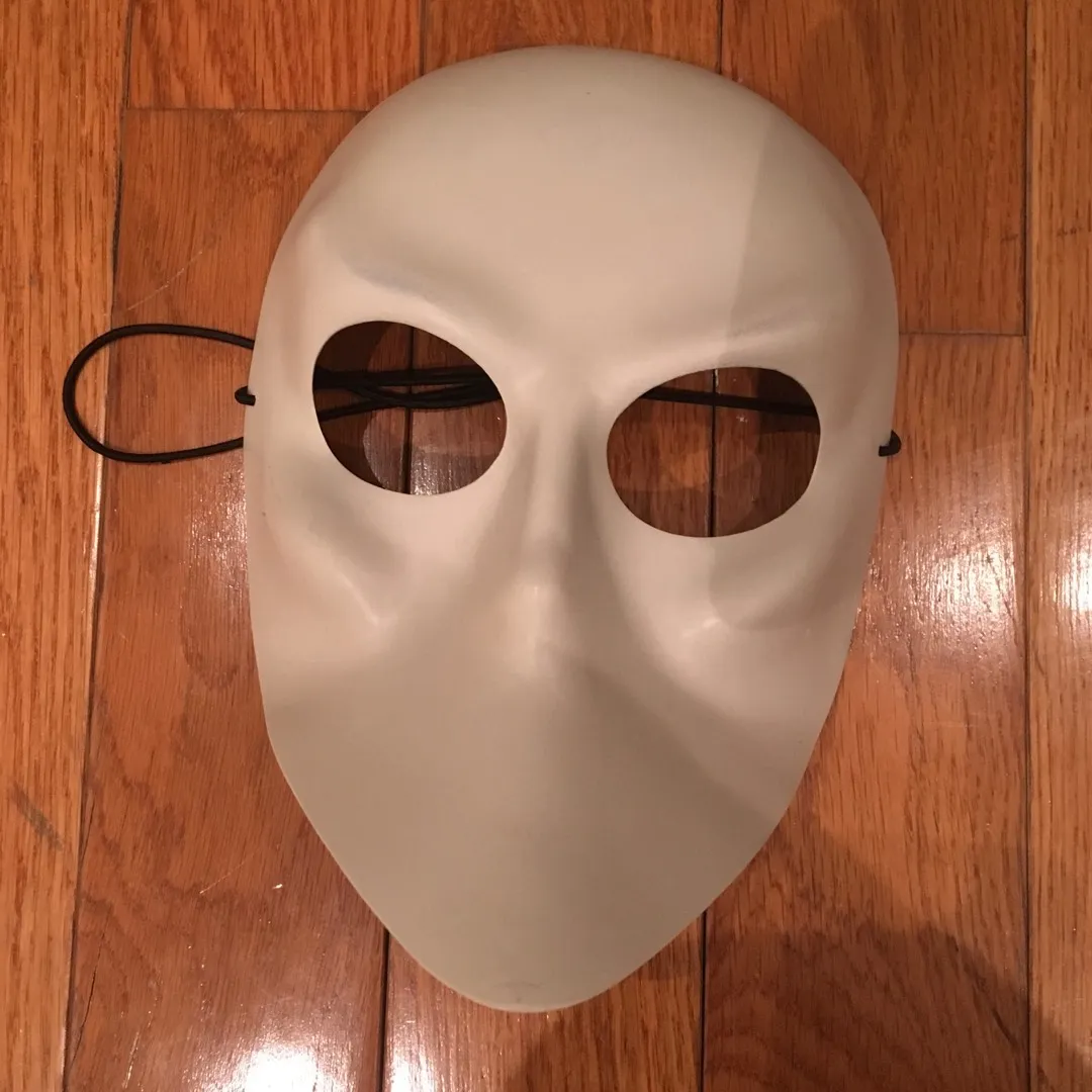 Murder Mask photo 1