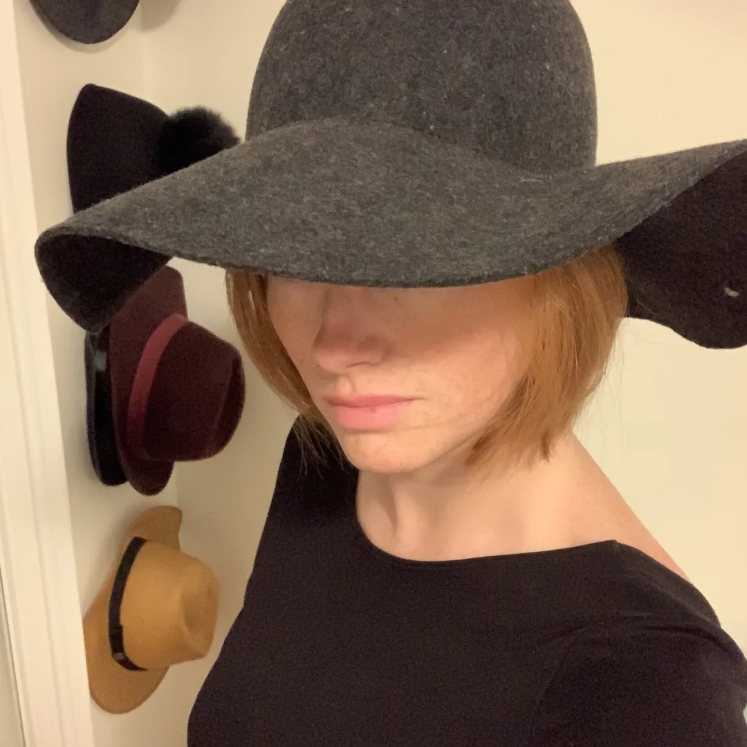 100% Wool Wide Brim Hat photo 1