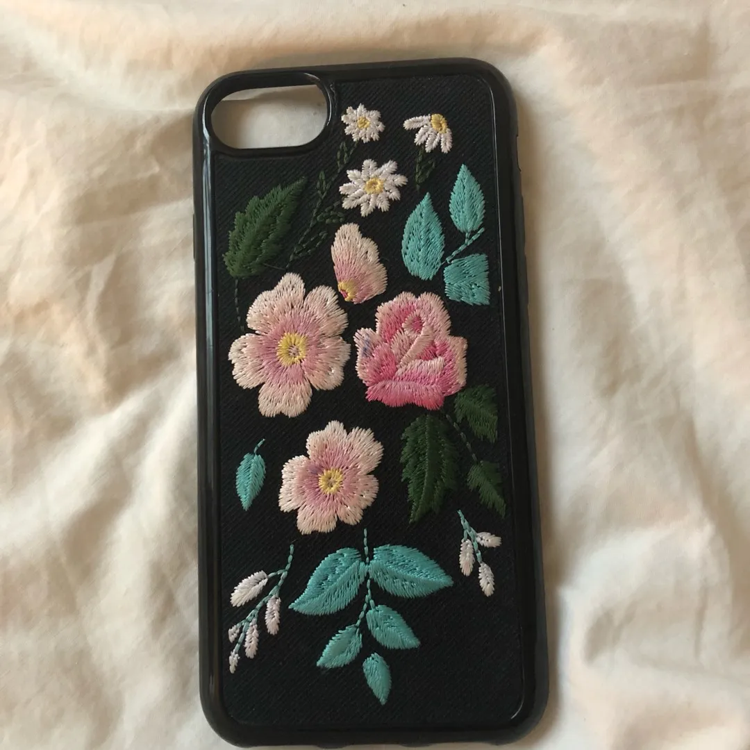 Embroidered Phone Case photo 1