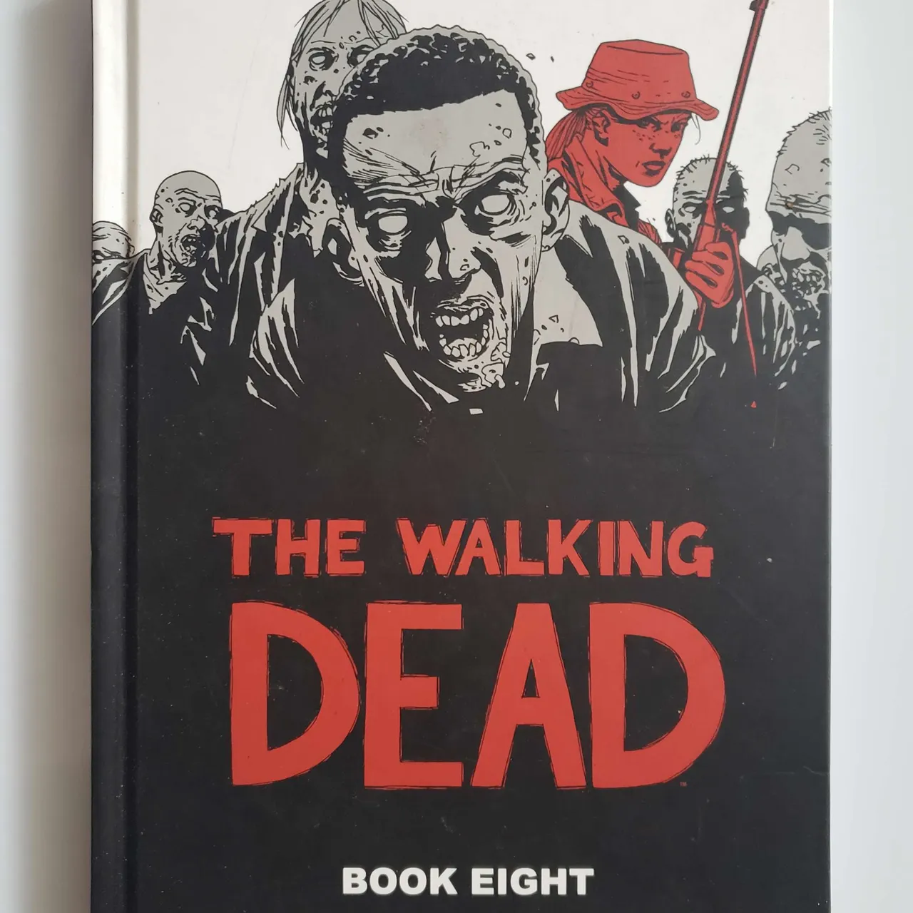 The Walking Dead Graphic Book #8 photo 1